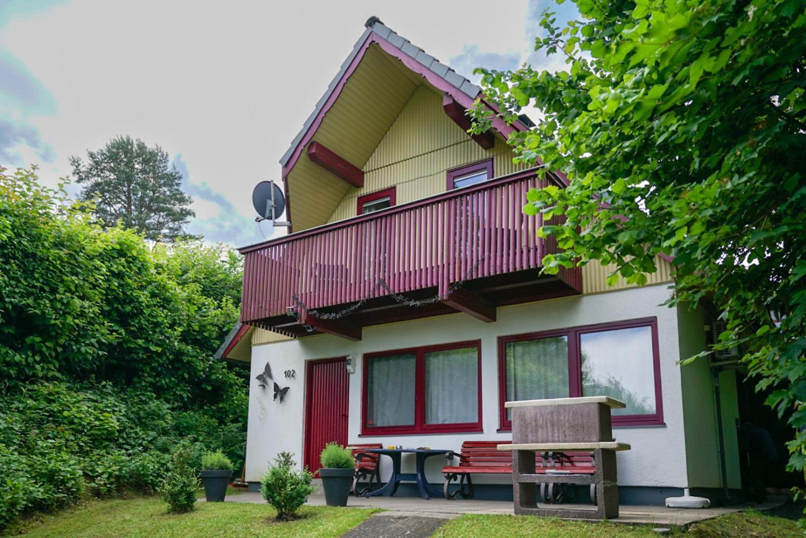 Ferienhaus "Schmetterling" Am See Im Bergland Kirchheim  Exterior photo